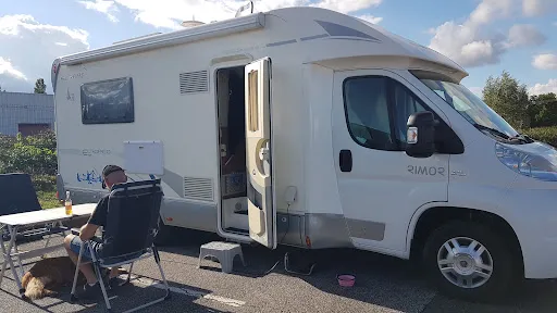 Aire de camping car payante à Feurs