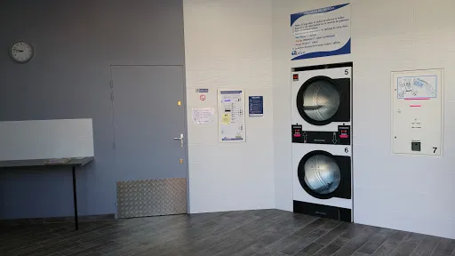 LA LAVERIE DU FAUBOURG à Feurs